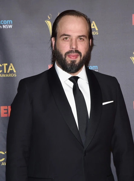 Angus Sampson